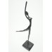 Bronzen beeld door Bodrul Khalique uit de serie "Ballerina"
