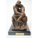 Brons beeldje De Kus naar het origineel van Rodin